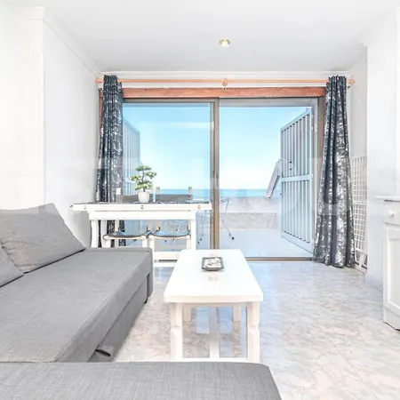 Апартаменты 702 Bright Beachfront Studio Лас-Пальмас-де-Гран-Канария