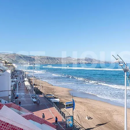 702 Bright Beachfront Studio Apartment Las Palmas / Gran Canaria